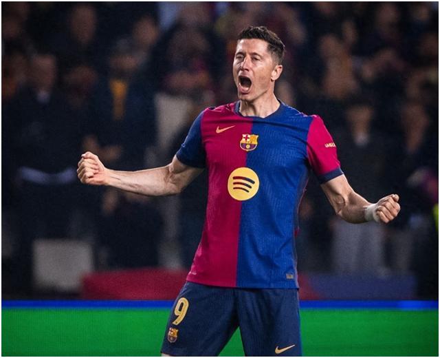 莱万多夫斯基意外战胜DWG，锐不可当引爆全场！