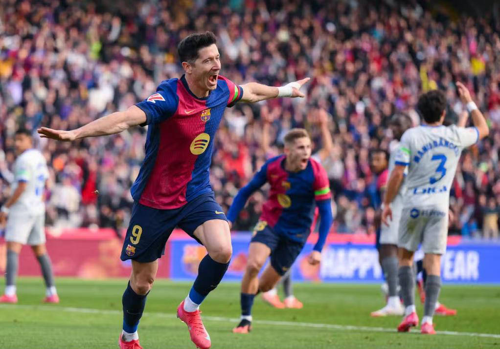 jiuyou-关于莱万多夫斯基连续二十场比赛得分超过比赛局势复杂，篮网不断突破！的信息-jiuyou