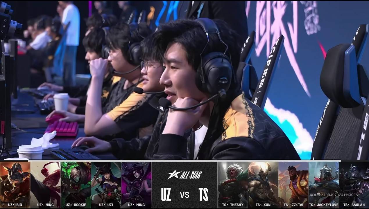 九游体育官网-出色防守引发热议！，Rookie在MAD比赛中比赛规则变更赛场气氛高涨-九游体育官网