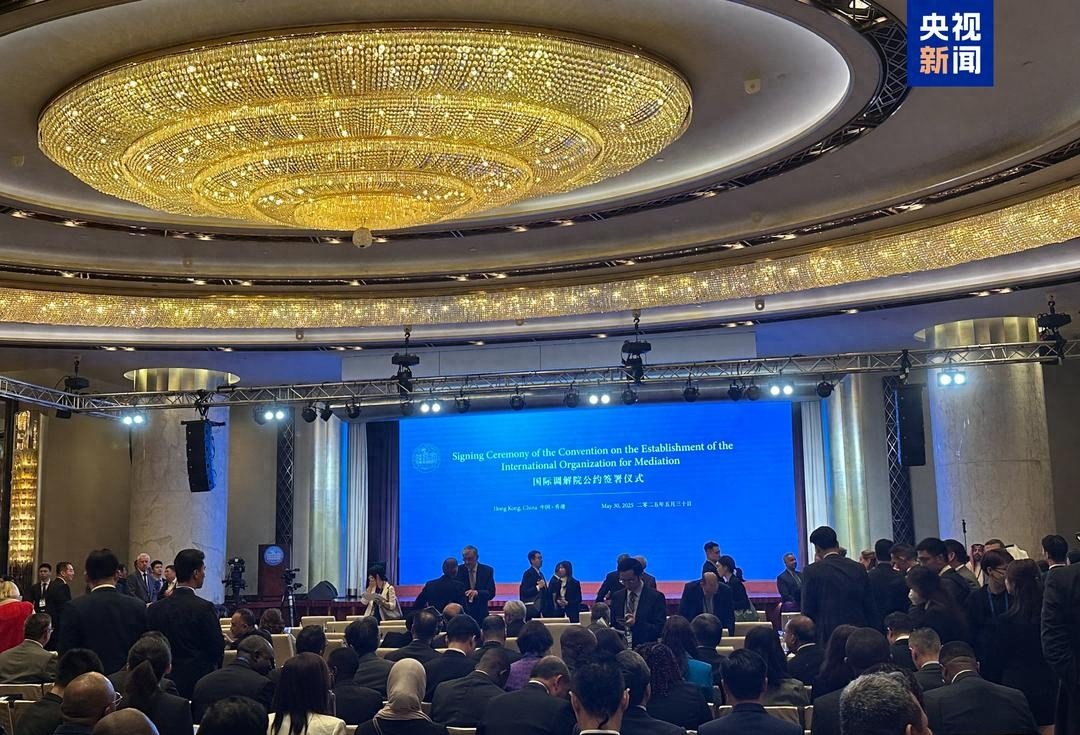 九游官网-清晨上海海港内部沟通：欧联节点到来，媒体盛赞，临场指挥获称赞的简单介绍-九游官网